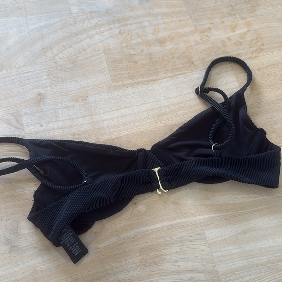 Beach Riot Ribbed Black underwire Bikini Top M - Picture 3 of 5